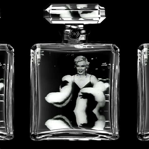 marilyn monroe chanel no 5|chanel no 5 first bottle.